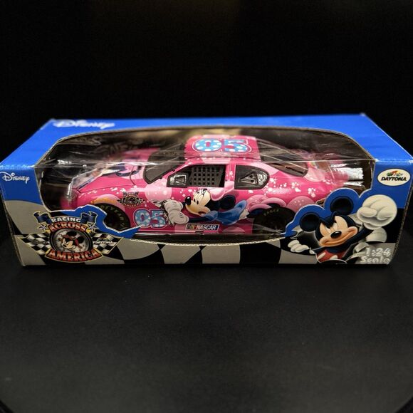Disney Racing Across America Minnie Mouse #05 NASCAR Diecast Car NIB - Picture 2 of 7